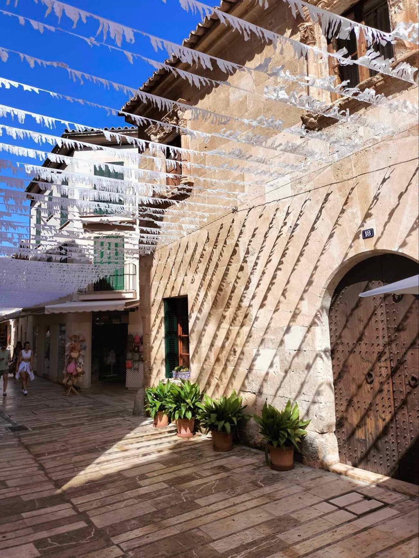 Proste r&oacute;wnoległe